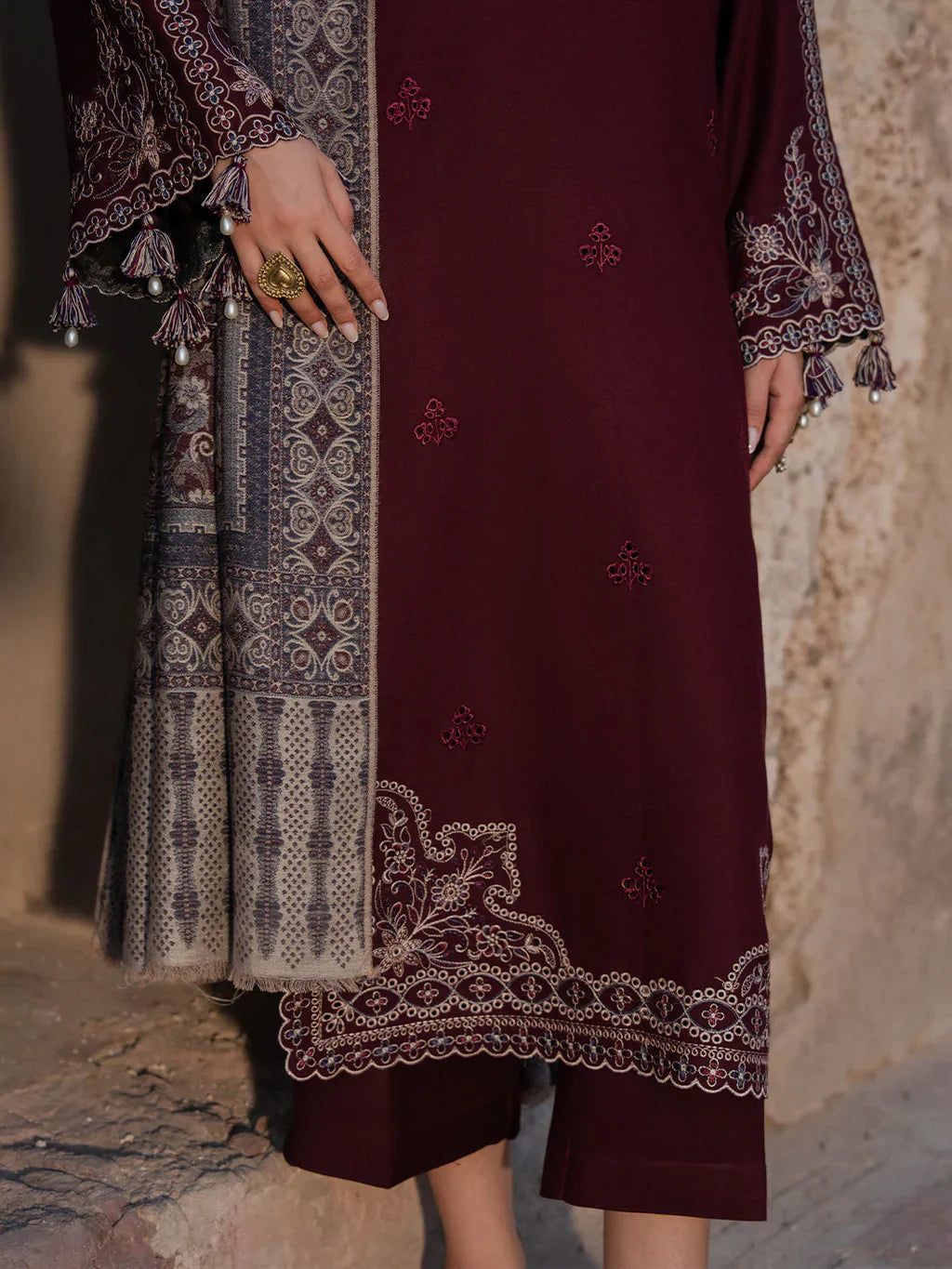 IZEL - 3PC DHANAK EMBROIDERED